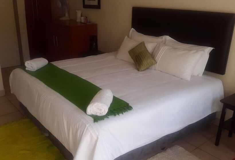 Номер Executive, Ikaze Guest House