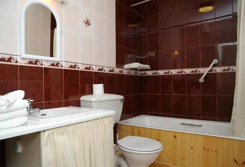 Standard Kolmen Hengen Huone, Milltown House Dingle