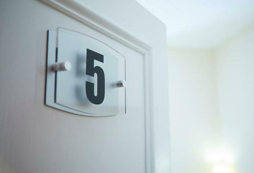 Классический Номер, Riviera Town House