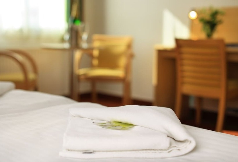 스탠다드 트리플 룸, Penzion Krumlov   B&b   Massage Studio