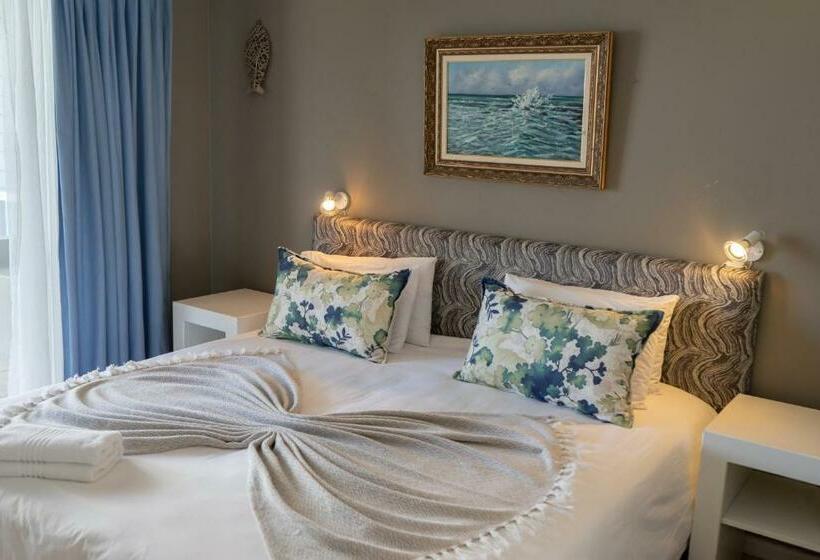 Апартаменты 3 Спальни, Point Village Hotel And Self Catering