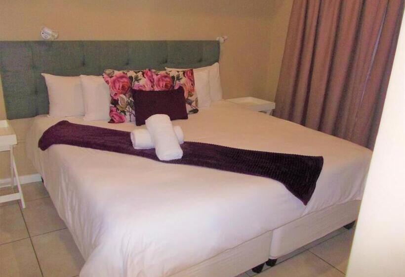 Люкс 2 Спальни, Point Village Hotel And Self Catering