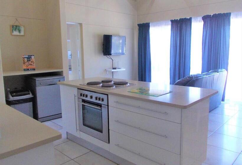 Люкс 2 Спальни, Point Village Hotel And Self Catering