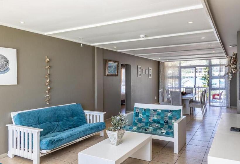 Апартаменты 3 Спальни, Point Village Hotel And Self Catering
