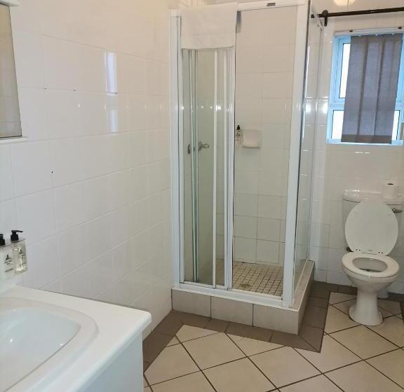 בית, 3 חדרי שינה, Point Village Hotel And Self Catering