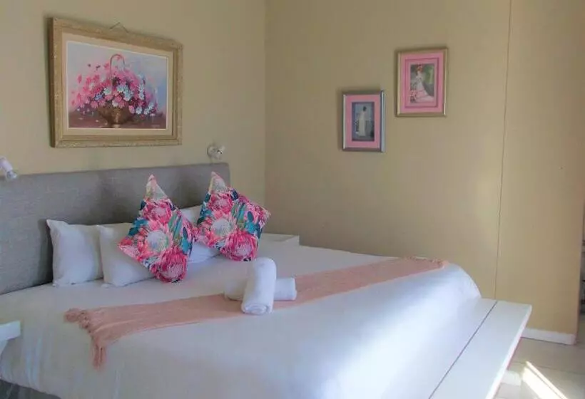 Sviitti Puutarhanäkymä, Point Village Hotel And Self Catering