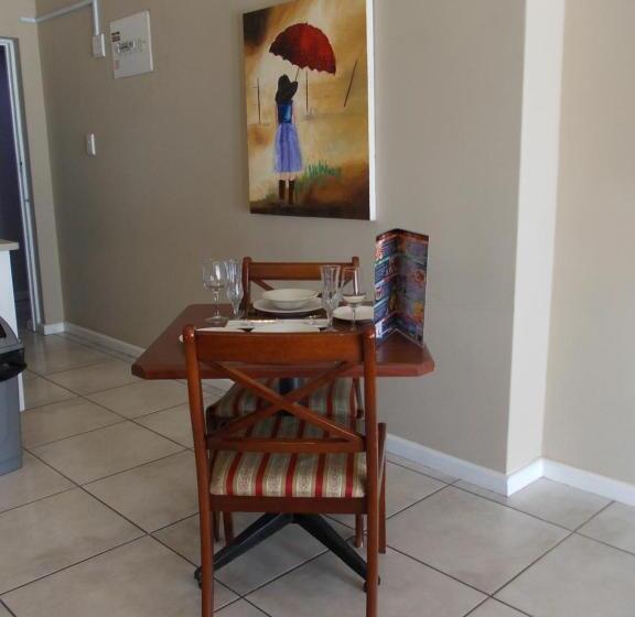 סוויטה, Point Village Hotel And Self Catering