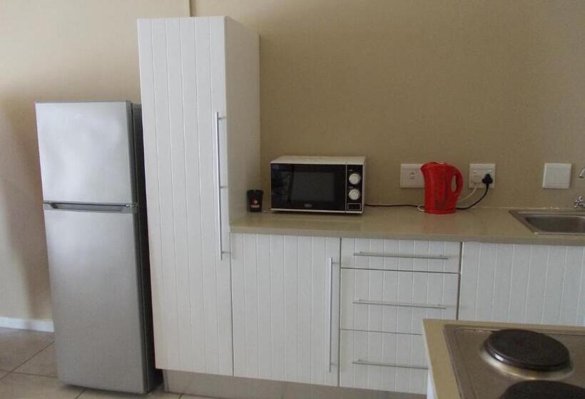 סוויטה, Point Village Hotel And Self Catering