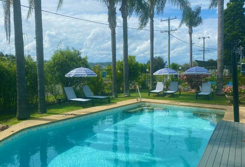 اتاق لوکس, The Esplanade Motel