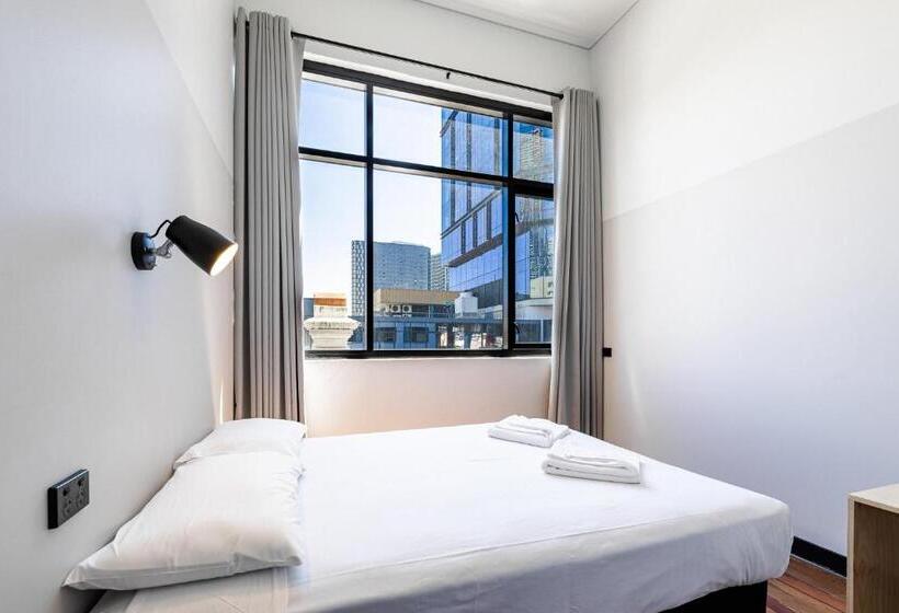 Номер Стандарт, Bunk Brisbane