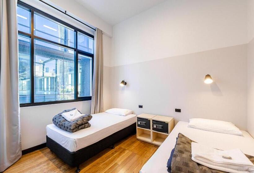 Номер Стандарт, Bunk Brisbane