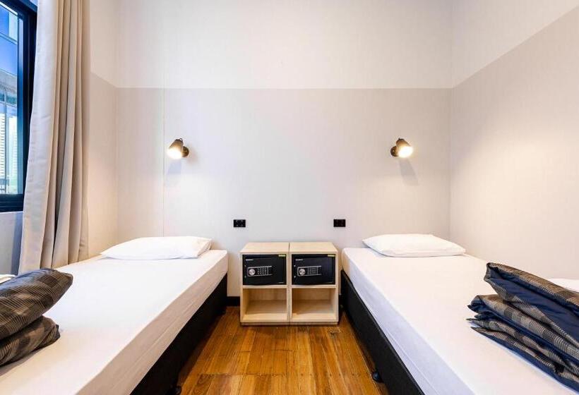 غرفة قياسية, Bunk Brisbane