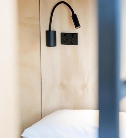 سرير فى غرفة مشتركه, Bunk Brisbane