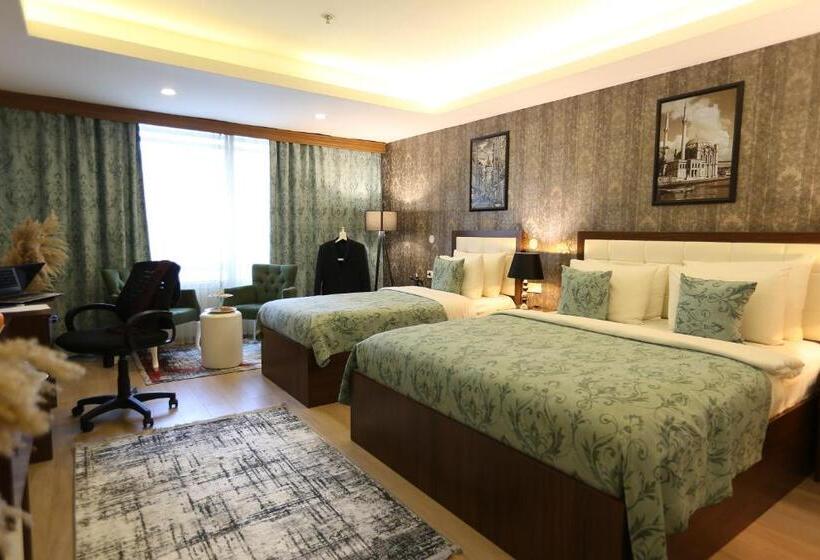 اتاق کلاسیک سه تخته, Cebeci Grand