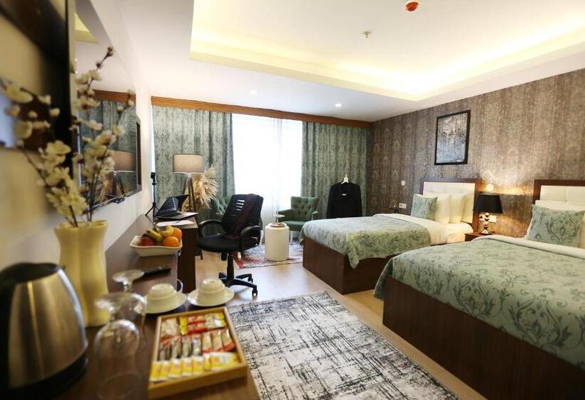 اتاق کلاسیک سه تخته, Cebeci Grand