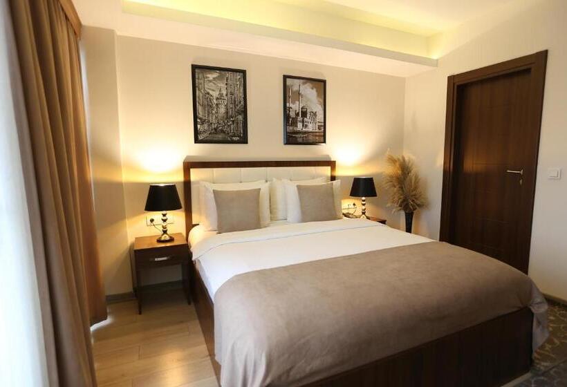 Quarto standart individual, Cebeci Grand