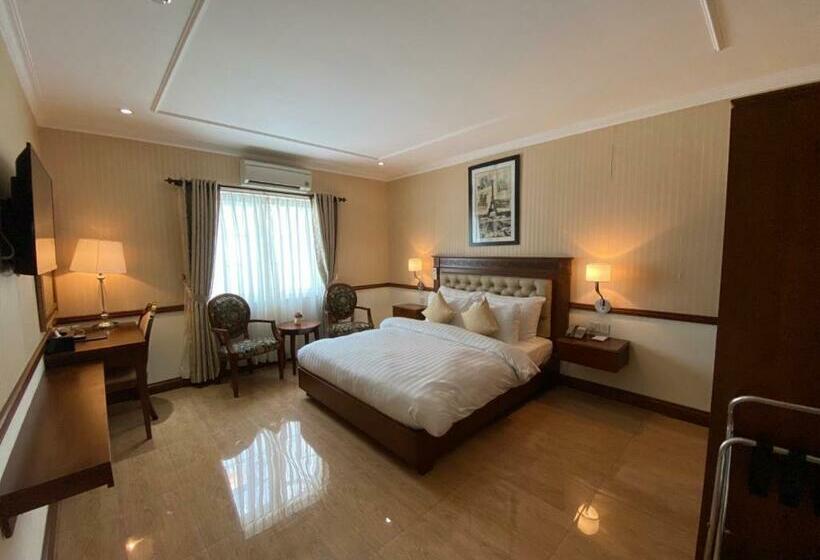 اتاق سوپریور, Central Hotel & Residences Swimming Pool