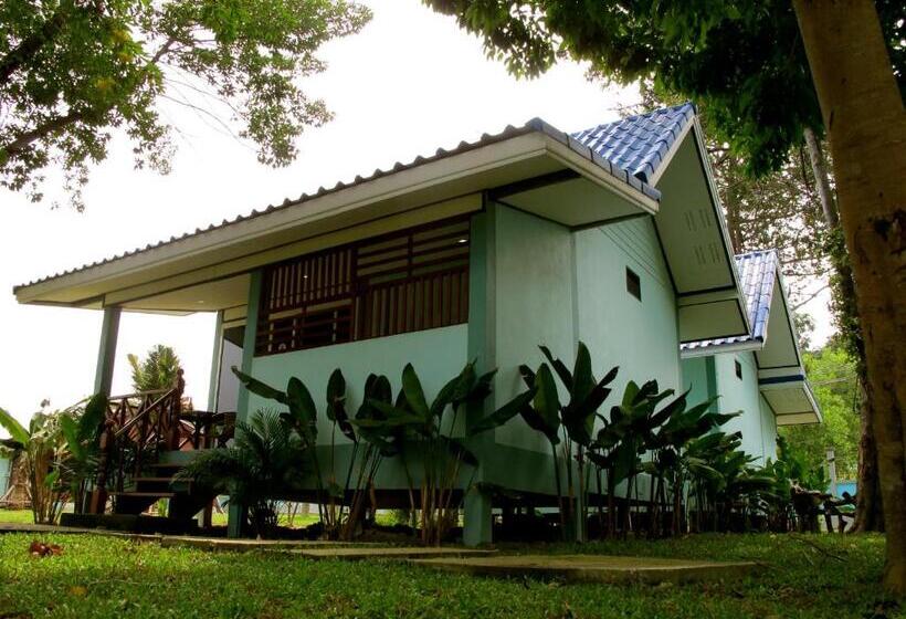 חדר סופריור נוף לגינה, Chawlay Resort Koh Lipe