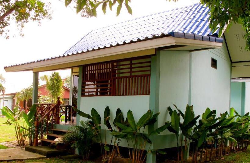 اتاق سوپریور با چشمانداز باغ, Chawlay Resort Koh Lipe