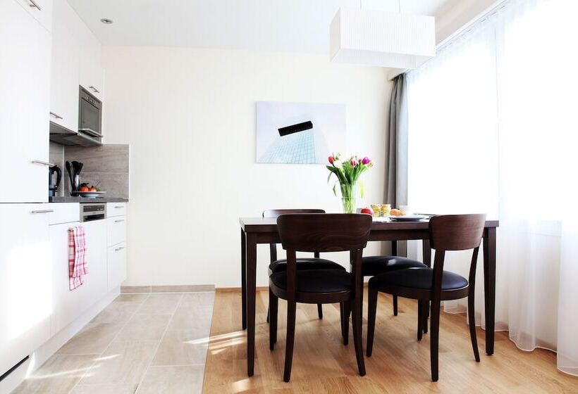 Apartamento 1 Quarto Rés-do-chão, City Stay Seefeld House