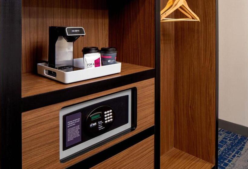 غرفة قياسية سرير كينج, Aloft Santa Clara   San Jose North