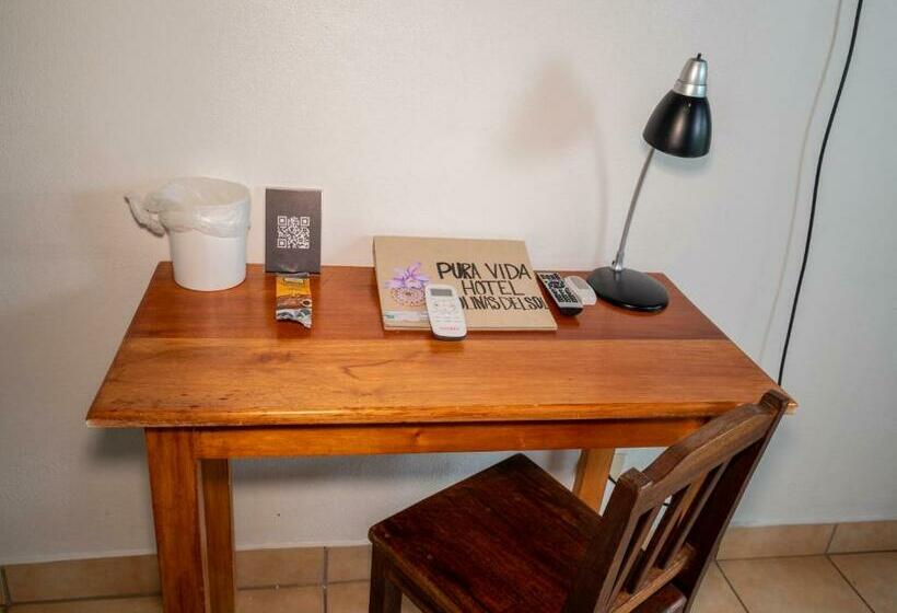 غرفة قياسية, Colinas Del Sol