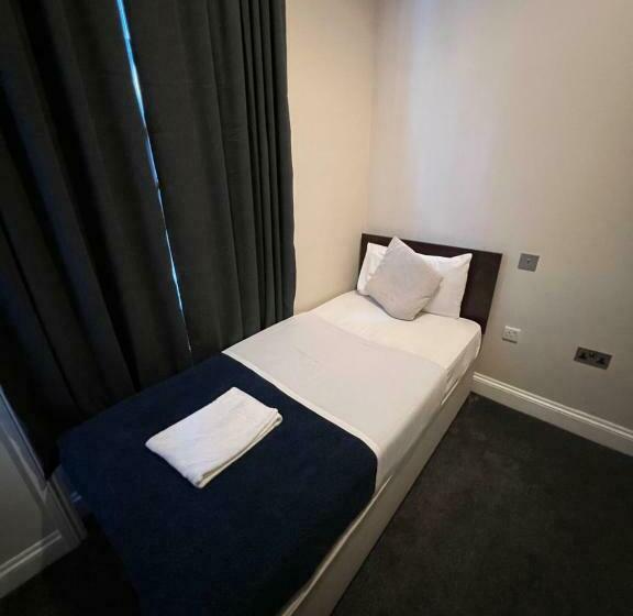 חדר סטנדרד יחיד חדר אמבטיה משותף, Goodwood