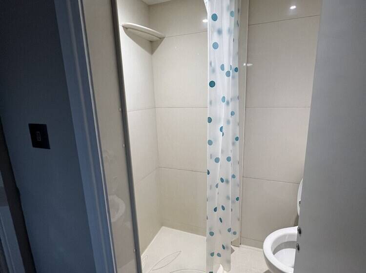 חדר סטנדרט, Goodwood