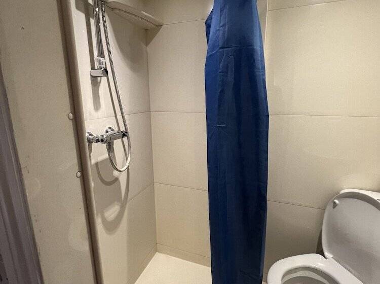 חדר סטנדרט יחיד, Goodwood