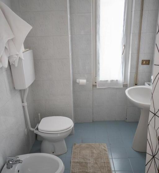 Pokój Deluxe, Maremola