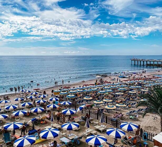 Pokój Deluxe, Maremola