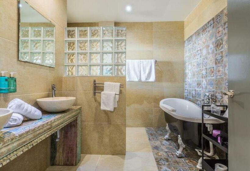 חדר סטנדרט, Miba