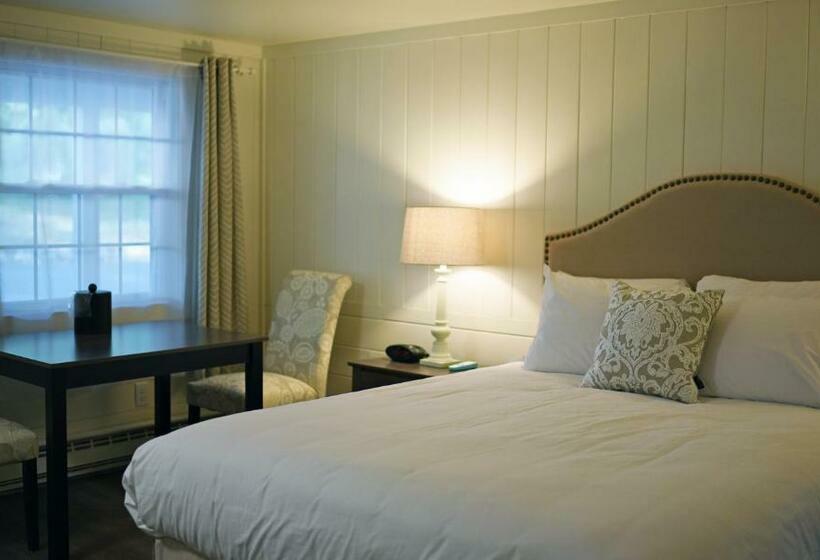 Номер Стандарт, Sandwich Inn And Suites