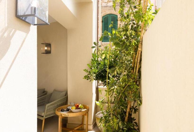 Апартаменты Superior 2 Спальни, La Malandrina   Apartments & Suites