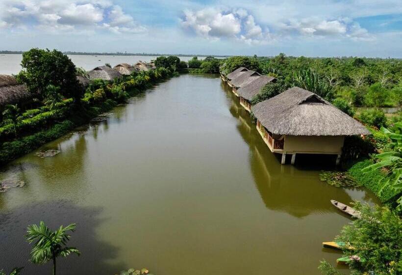 Standard studio with lake view, Mekong Riverside Boutique Resort & Spa