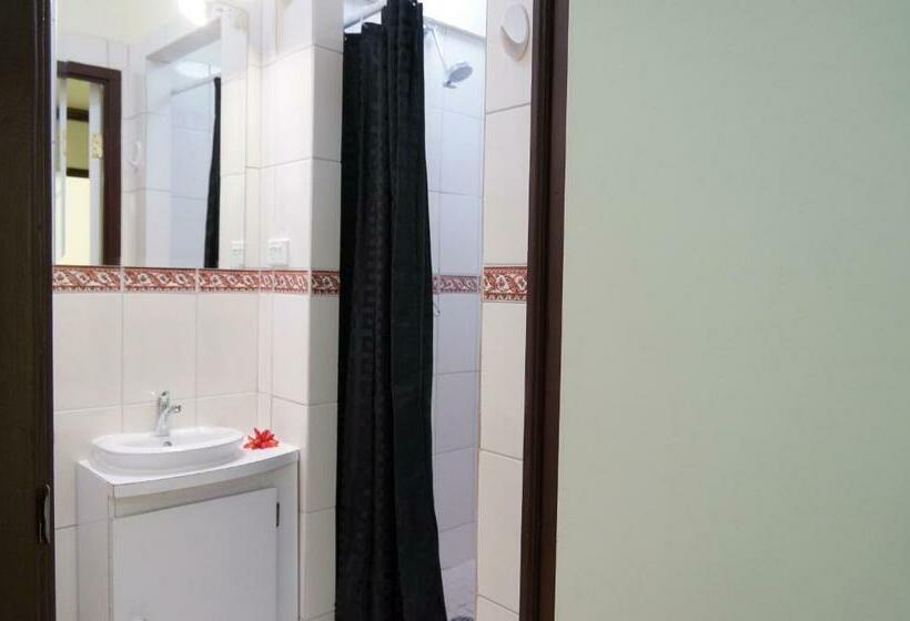 اتاق استاندارد, Moatoga