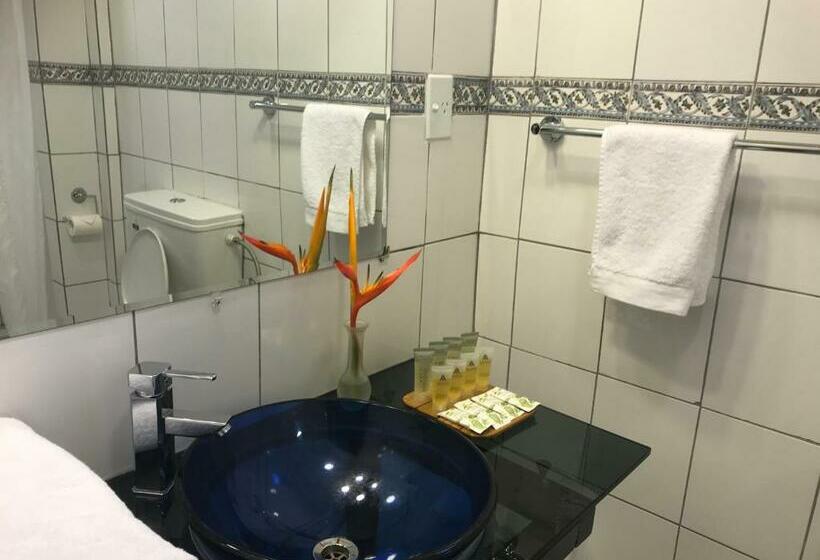 اتاق استاندارد, Moatoga