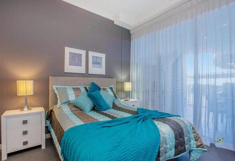 דירת שני חדרים, Silvershore Apartments On The Broadwater