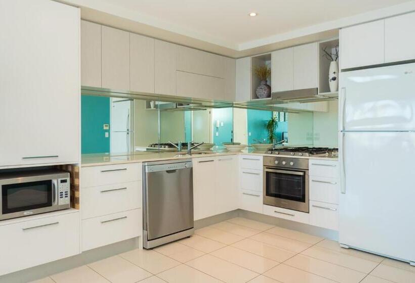 דירת שני חדרים, Silvershore Apartments On The Broadwater