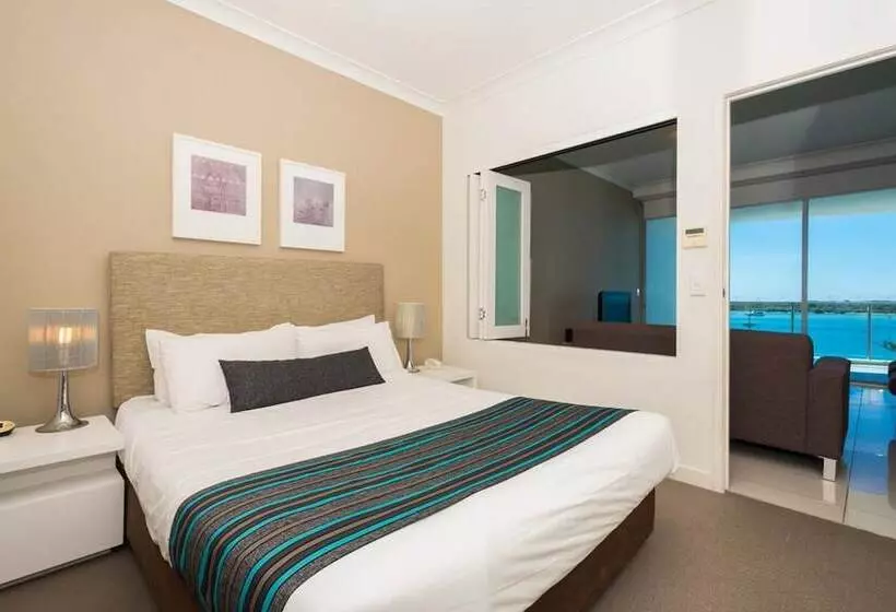 景色の見える一ベッドルームアパートメント, Silvershore Apartments On The Broadwater