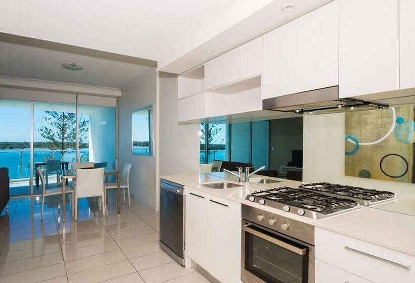 דירה בת חדר שינה 1 עם נוף, Silvershore Apartments On The Broadwater