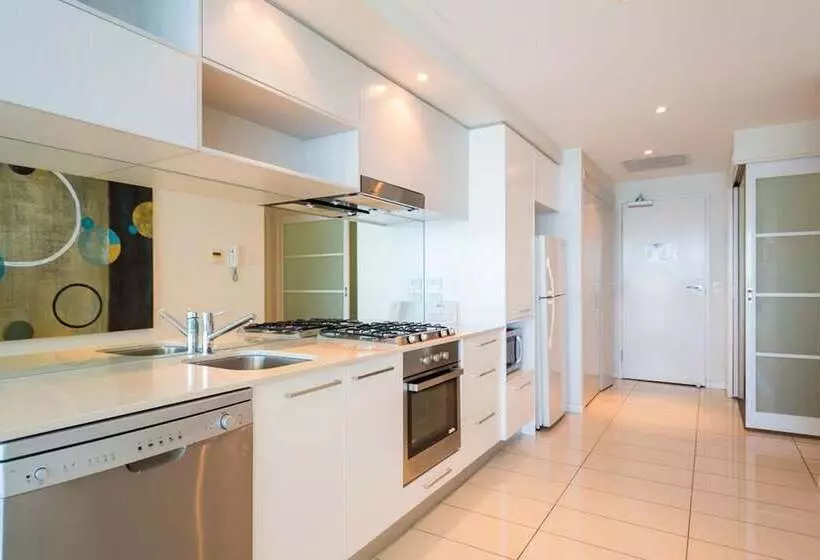 景色の見える一ベッドルームアパートメント, Silvershore Apartments On The Broadwater