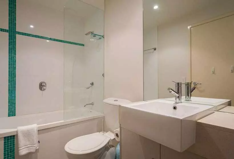 景色の見える一ベッドルームアパートメント, Silvershore Apartments On The Broadwater
