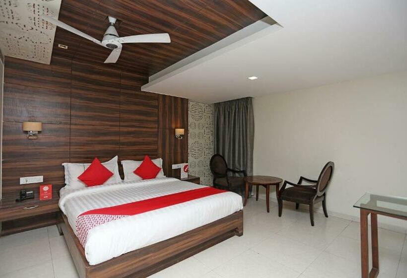 חדר קלאסי לשלושה, Oyo 5561  Cambean