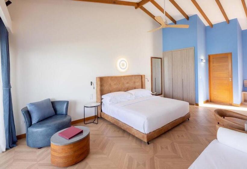 ویلای 1 خوابه, Joy Island Maldives All Inclusive Resort