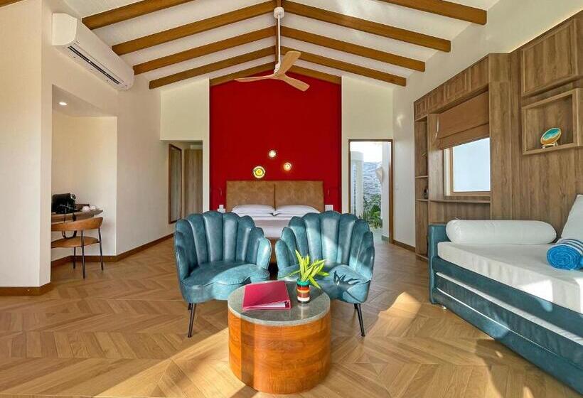 سوئیت با چشم‌انداز, Joy Island Maldives All Inclusive Resort