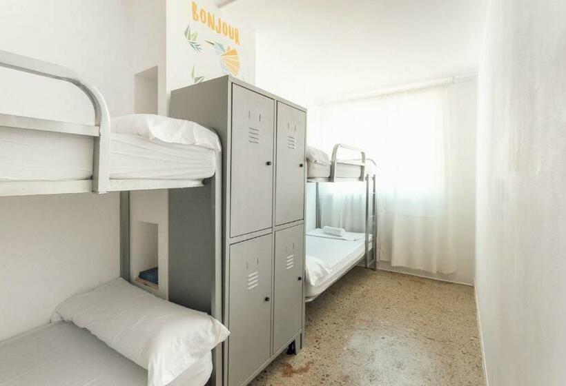 اتاق استاندارد چهار تخته, Casa Jam Barcelona