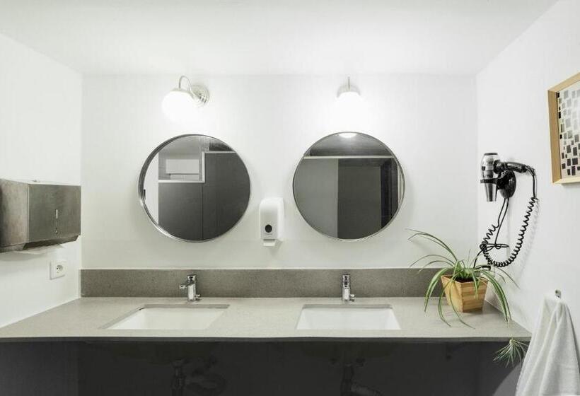 اتاق استاندارد چهار تخته, Casa Jam Barcelona