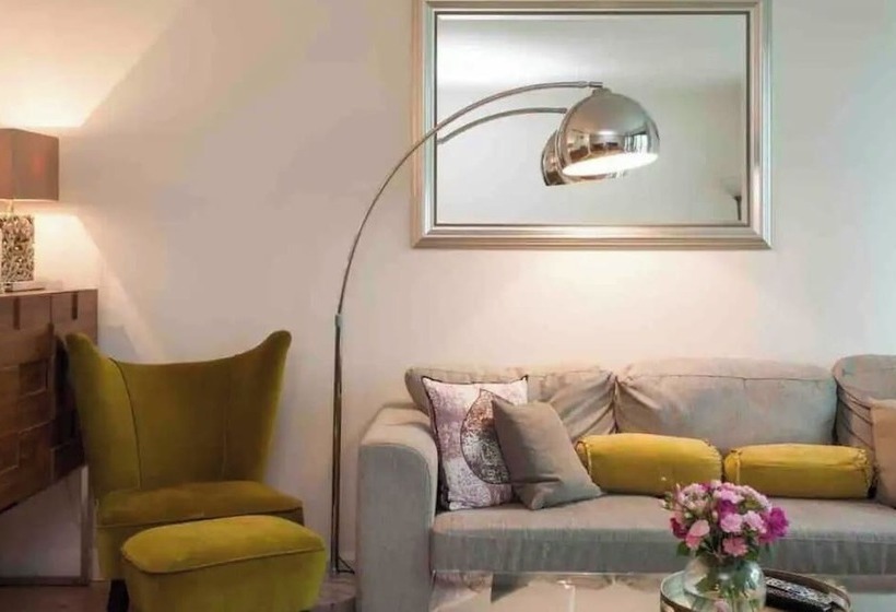 침실 2개 아파트, H&k Ventures Ltd