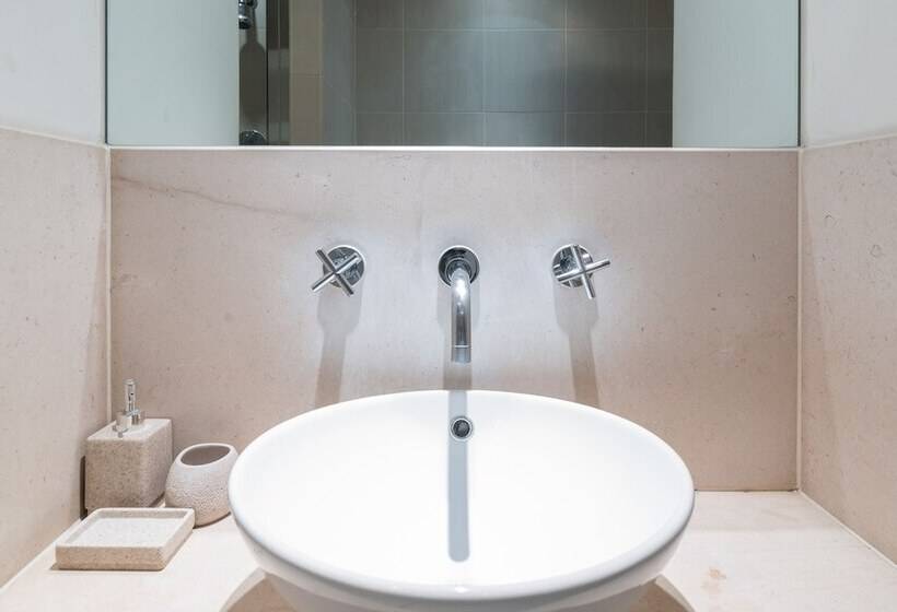 침실 2개 아파트, H&k Ventures Ltd